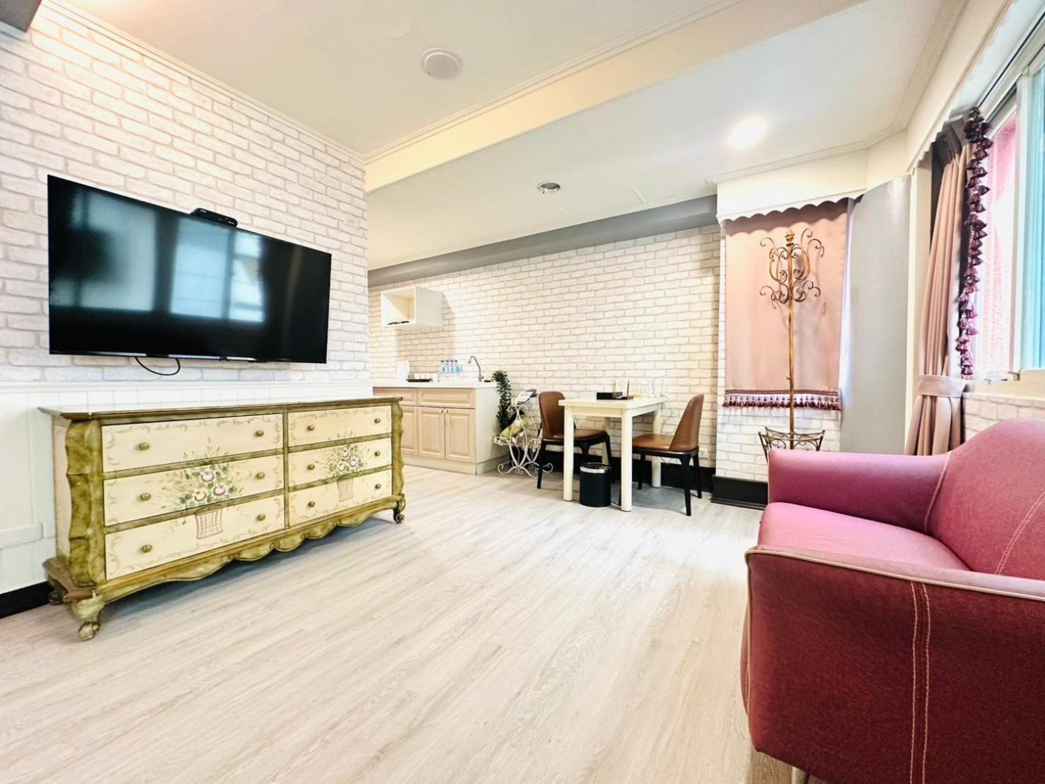 טאיצ'ונג Elizabeth Hotel מראה חיצוני תמונה