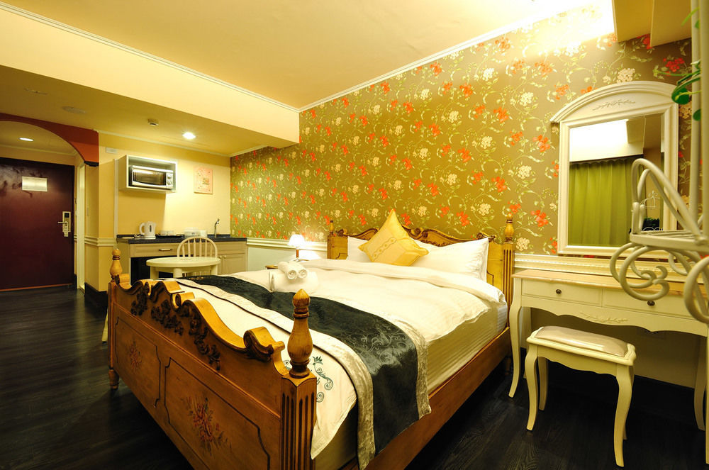 טאיצ'ונג Elizabeth Hotel מראה חיצוני תמונה